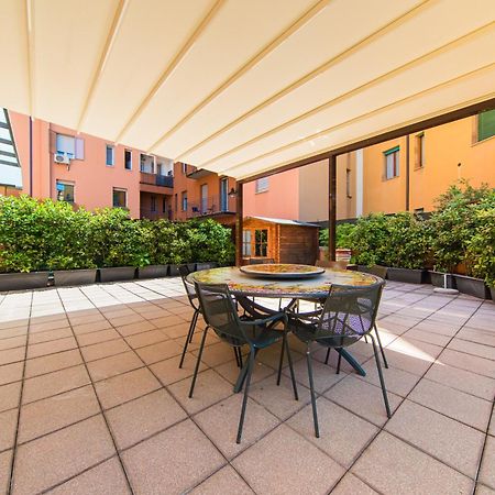 Nettuno Apartment - Private Garden In Bologna Center ภายนอก รูปภาพ