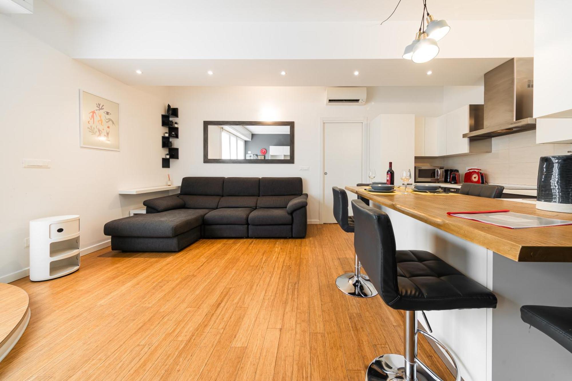 Nettuno Apartment - Private Garden In Bologna Center ภายนอก รูปภาพ