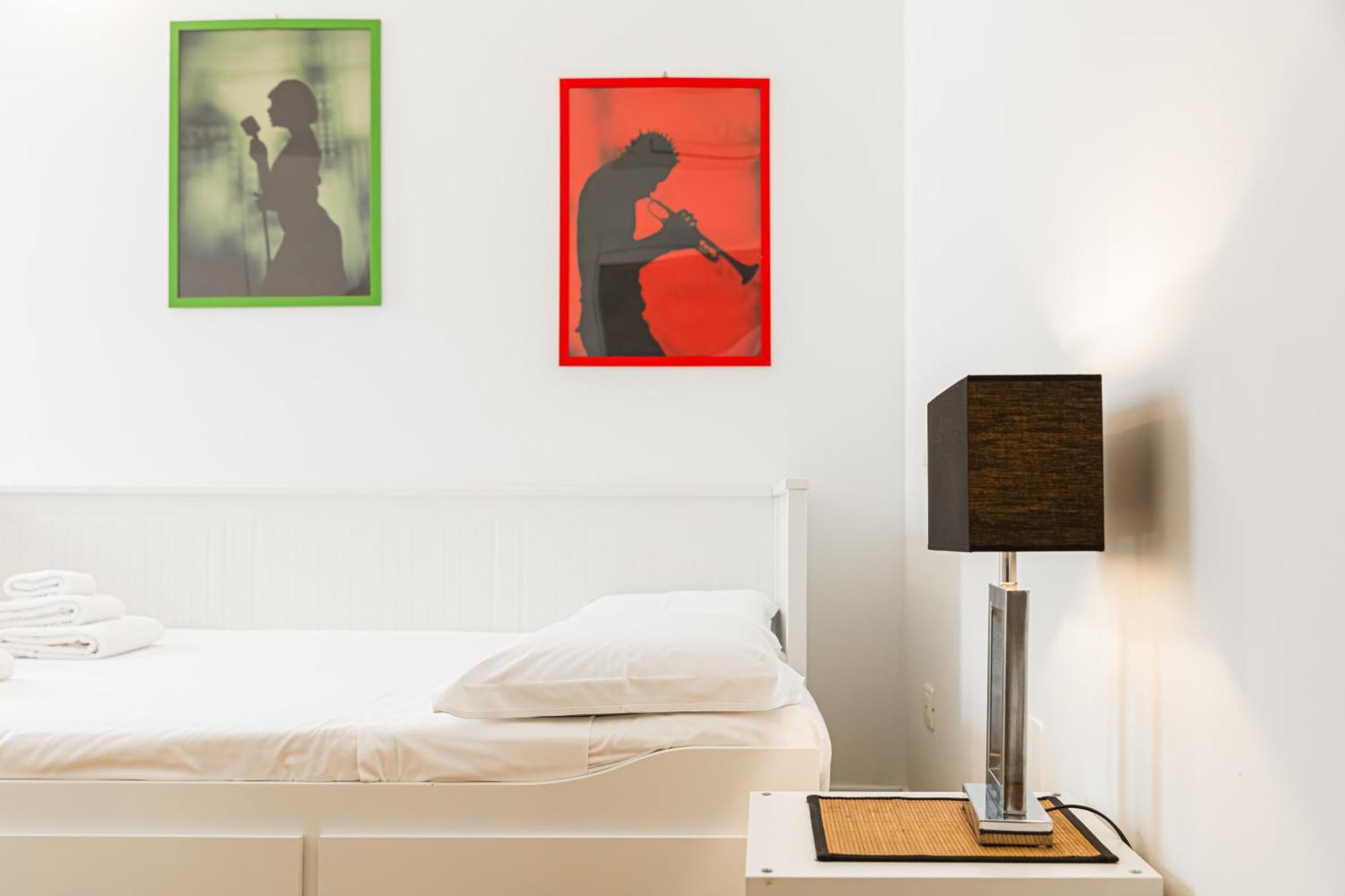 Nettuno Apartment - Private Garden In Bologna Center ภายนอก รูปภาพ
