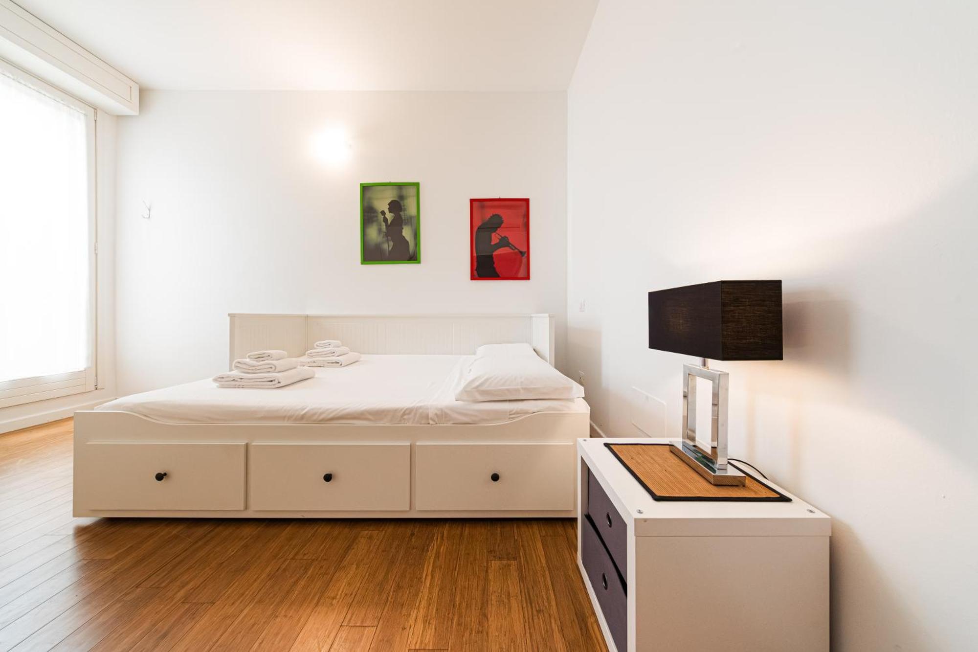 Nettuno Apartment - Private Garden In Bologna Center ภายนอก รูปภาพ